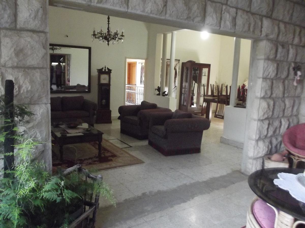 Mresty Guest House Mtolle Exterior photo